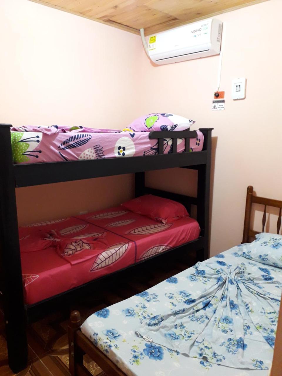 Happy Day Hostal *